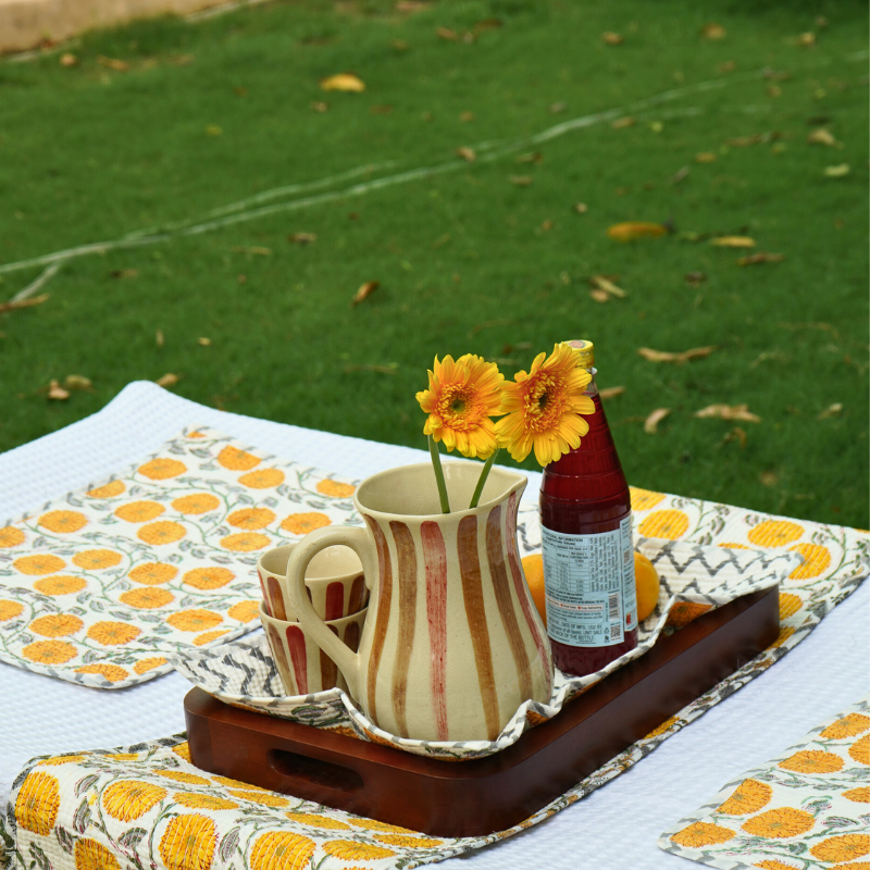 Sun & Stripes – Quilted Placemats & Napkins Set